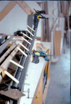 Leading edge closing